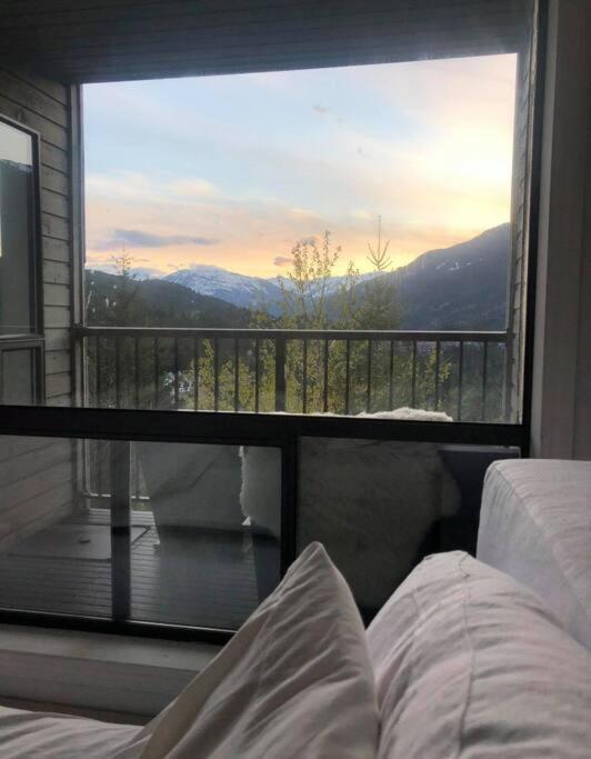 Amazing Views 2 Br/2 Ba In Out Appartement *